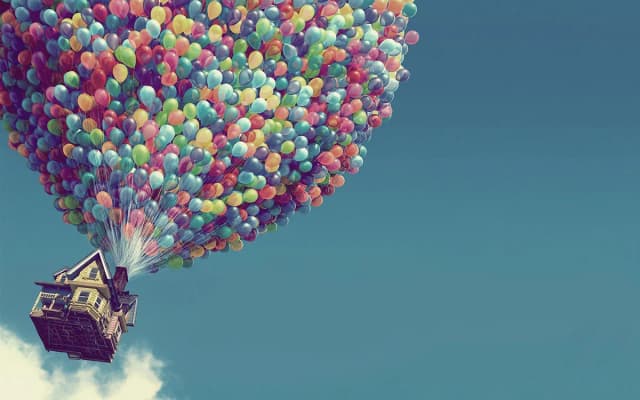 Ile wytrzymują balony z helem? Odkryj sekrety ich trwałości